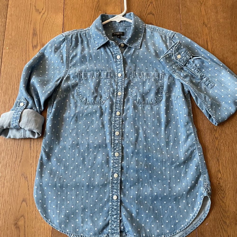 Talbots Woman’s petite Blue Heart pattern Button Down Shirt
